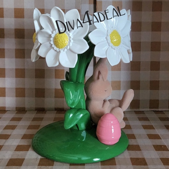 Bath & Body Works BUNNY BOUQUET Pedestal 3-Wick Candle Holder - Picture 2 of 7